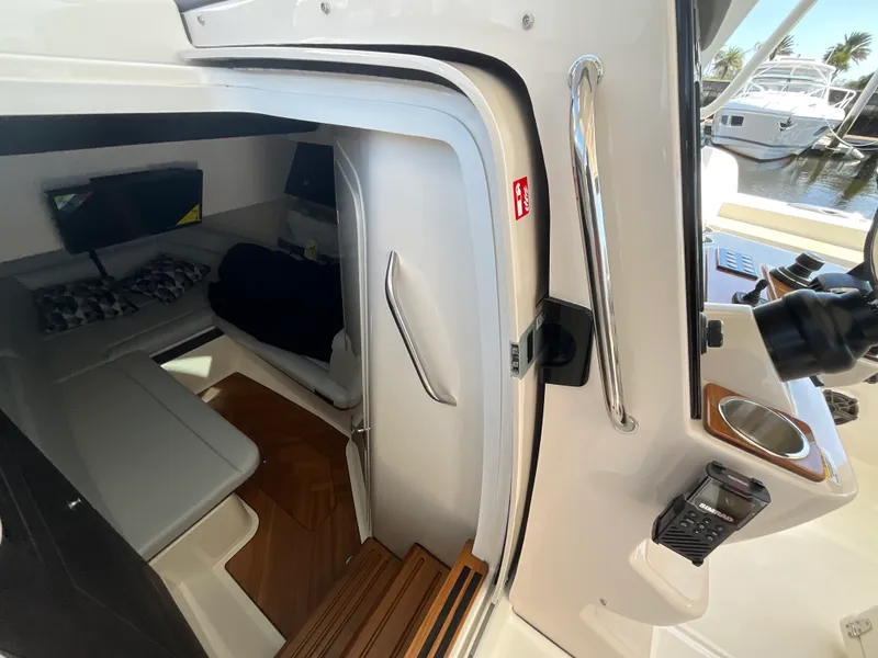 Slide: The Image of Boston Whaler 350 Realm 2026 - 21