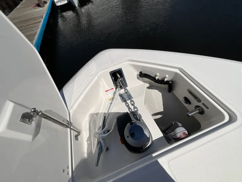 Slide: The Image of Boston Whaler 350 Realm 2026 - 26