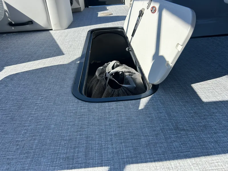 Slide: The Image of Harris Cruiser 210 2026 - 21