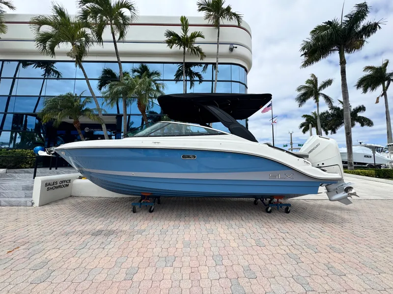 The Image of Sea Ray SLX 260 Outboard 2026 - 0