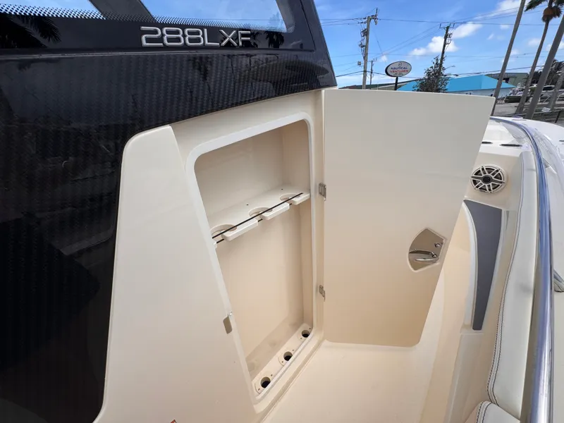 Slide: The Image of Scout 288 LXF 2026 - 26