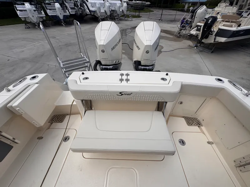 Slide: The Image of Scout 288 LXF 2026 - 8