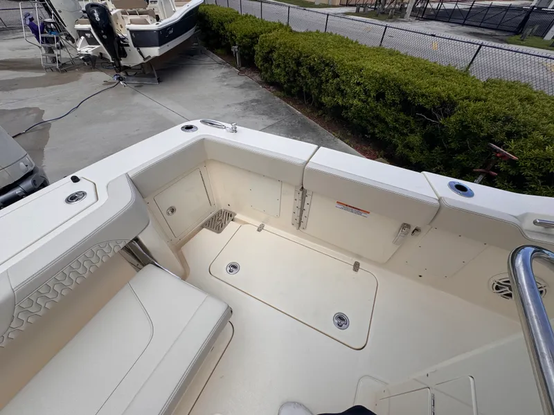 Slide: The Image of Scout 288 LXF 2026 - 9