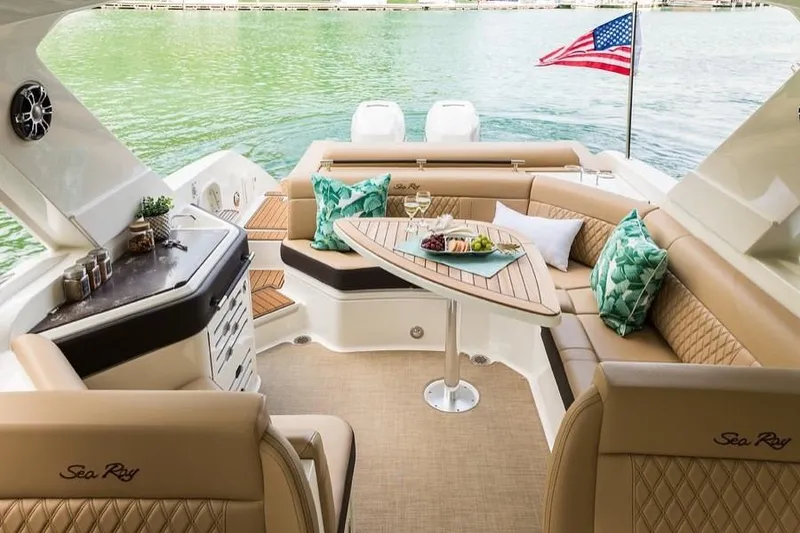 Slide: The Image of Sea Ray SLX 310 Outboard 2026 - 8