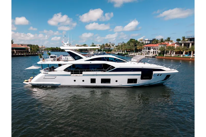 The Image of Azimut GRANDE 27M 2020 - 0