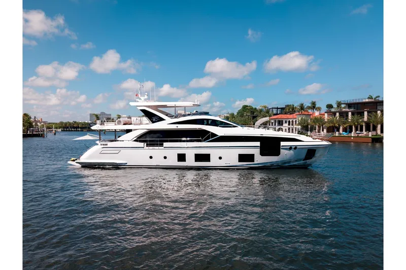 Slide: The Image of Azimut GRANDE 27M 2020 - 66