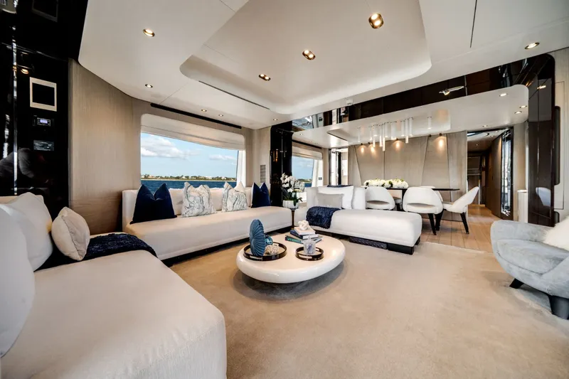 Slide: The Image of Azimut GRANDE 27M 2020 - 27