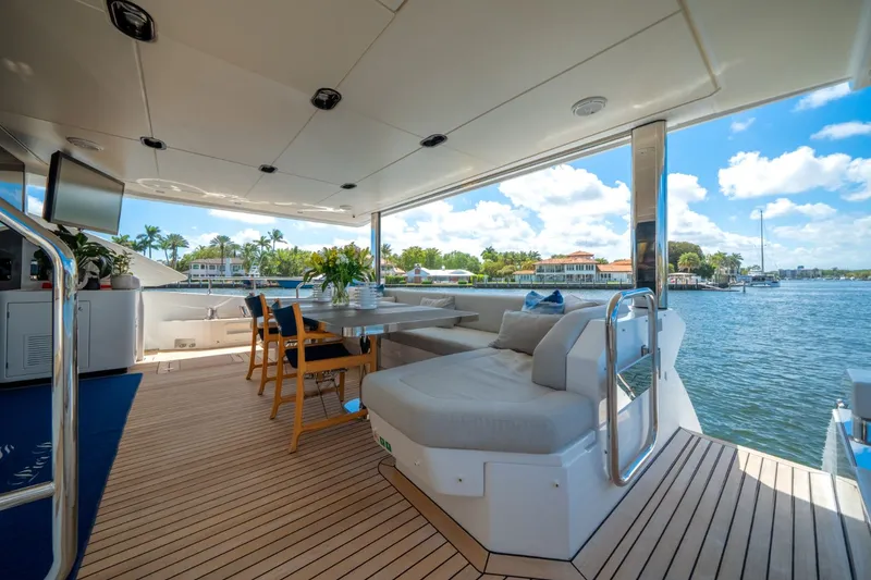 Slide: The Image of Azimut GRANDE 27M 2020 - 67