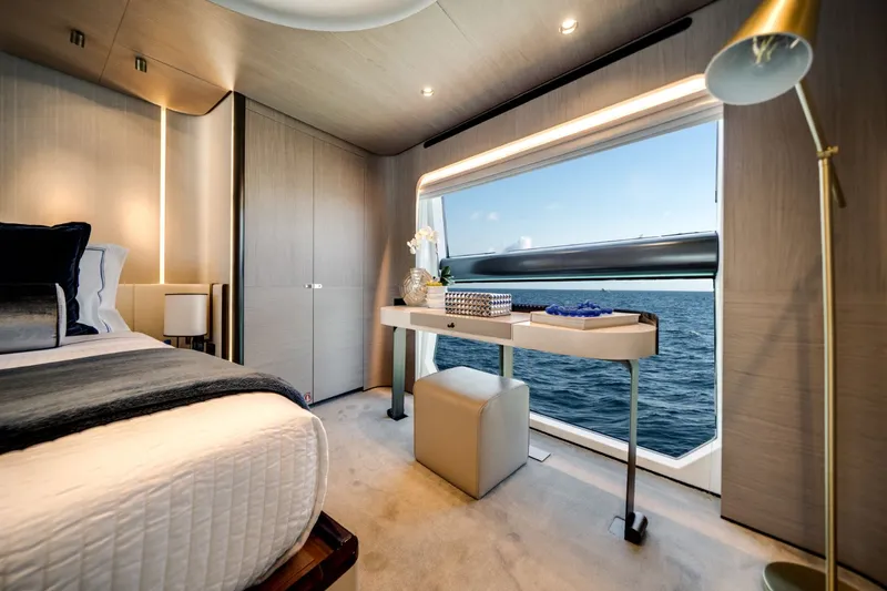 Slide: The Image of Azimut GRANDE 27M 2020 - 30
