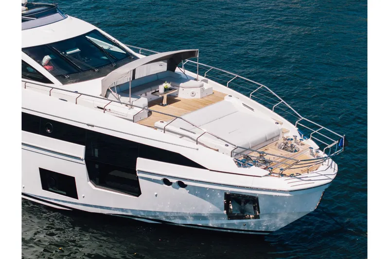 Slide: The Image of Azimut GRANDE 27M 2020 - 60