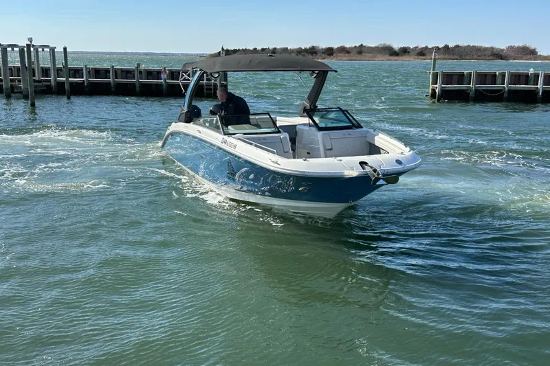 Slide: The Image of Sea Ray SDX 290 Outboard 2023 - 5