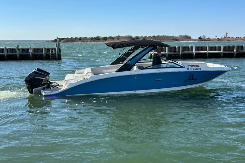 Slide: The Image of Sea Ray SDX 290 Outboard 2023 - 66