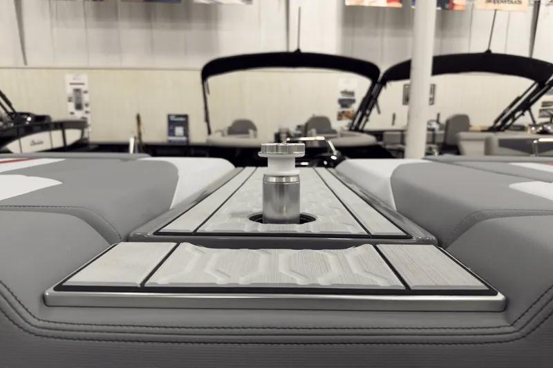 Slide: The Image of Mastercraft XT22 2025 - 22