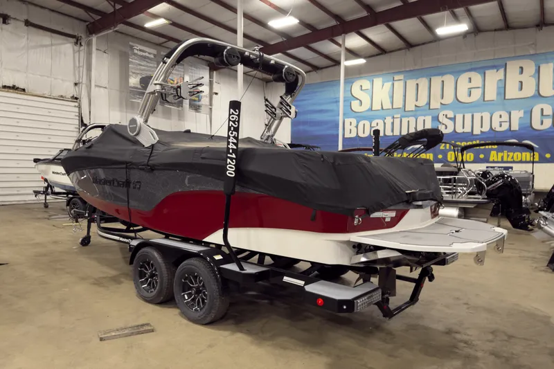 Slide: The Image of Mastercraft XT22 2025 - 42