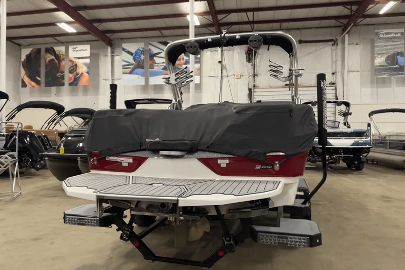 Slide: The Image of Mastercraft XT22 2025 - 49