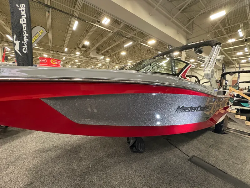 Slide: The Image of Mastercraft XT22 2025 - 52