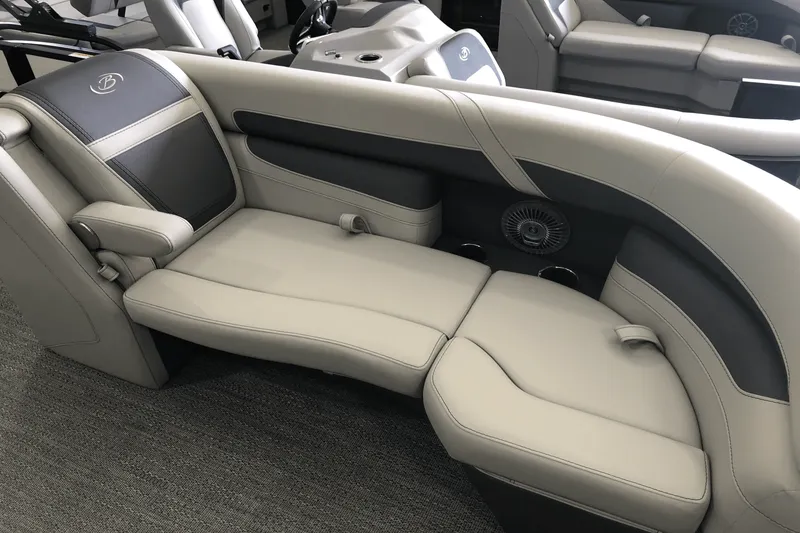 Slide: The Image of Barletta CABRIO22QC 2025 - 7