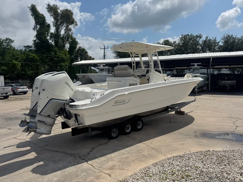 Slide: The Image of Boston Whaler 280 Dauntless 2023 - 2
