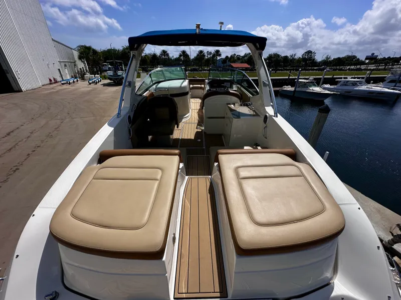 Slide: The Image of Sea Ray 300 SLX 2016 - 8