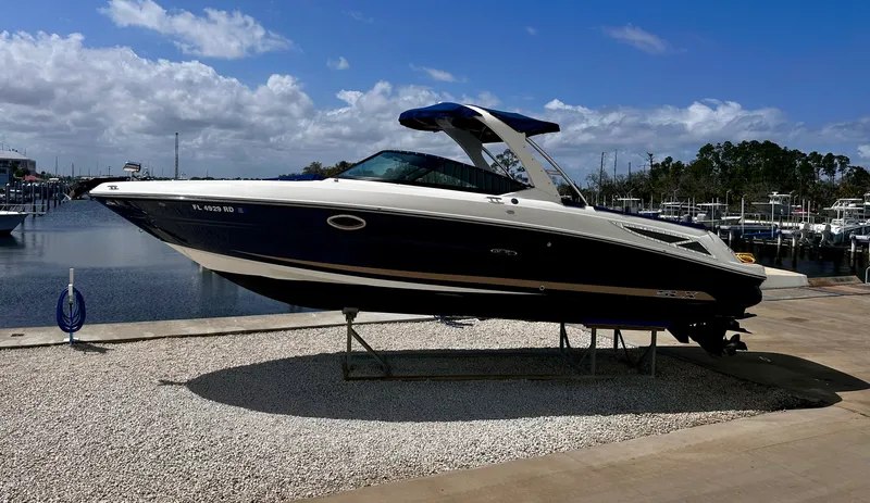 Slide: The Image of Sea Ray 300 SLX 2016 - 1