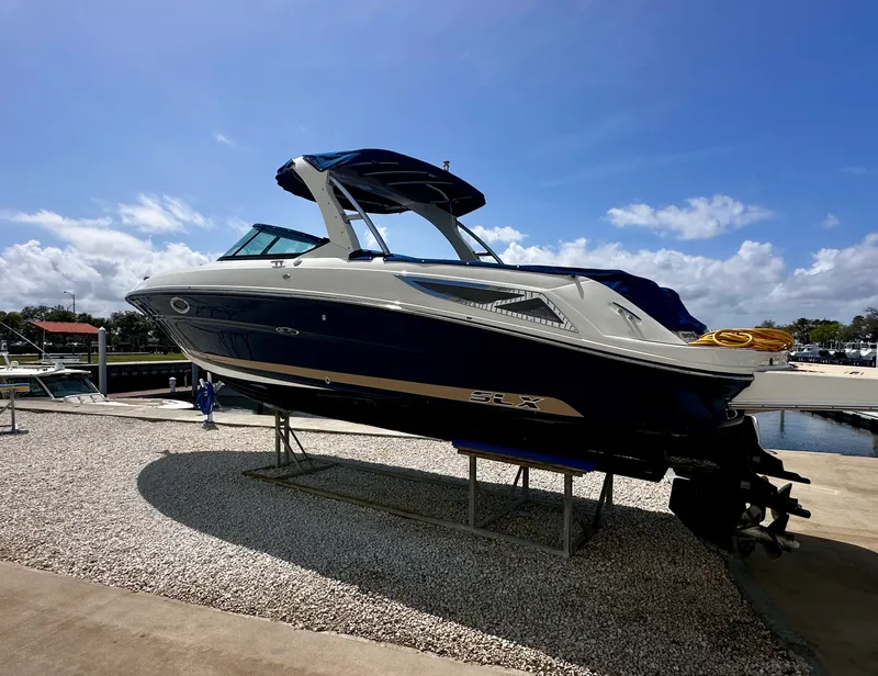 Slide: The Image of Sea Ray 300 SLX 2016 - 3