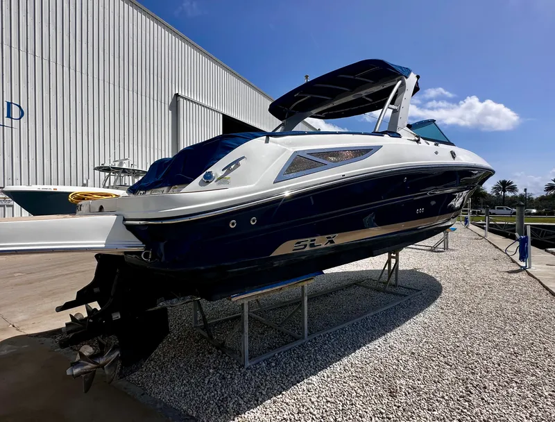 Slide: The Image of Sea Ray 300 SLX 2016 - 4