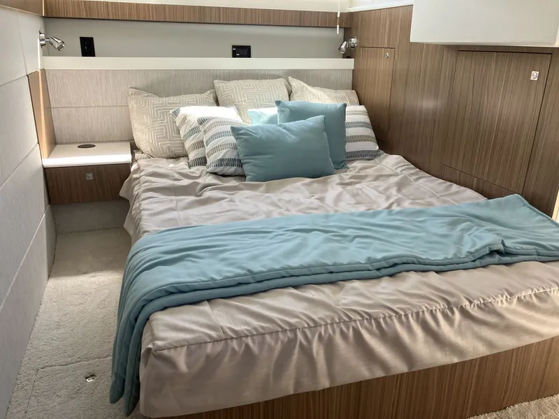 Slide: The Image of Cruisers 42 Cantius 2026 - 15