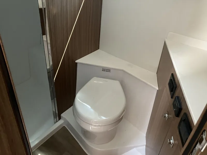 Slide: The Image of Cruisers 42 Cantius 2026 - 19