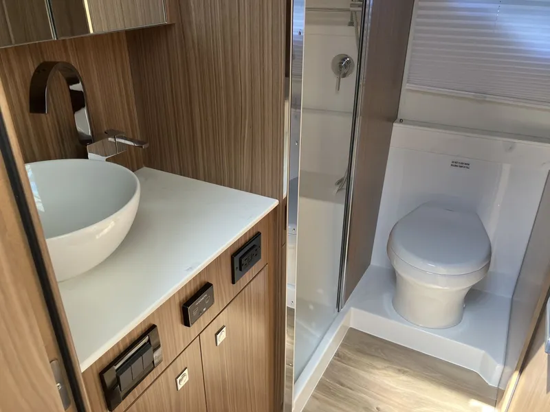 Slide: The Image of Cruisers 42 Cantius 2026 - 17