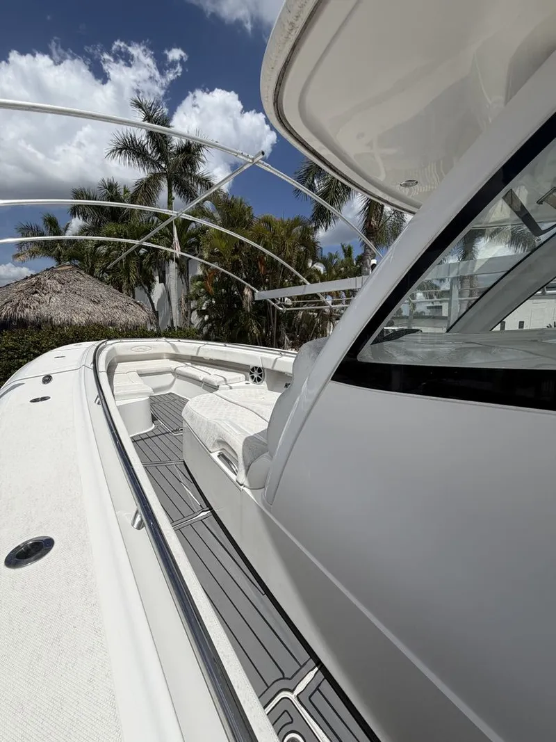 Slide: The Image of Black Water 43 SPORTFISH 2018 - 24