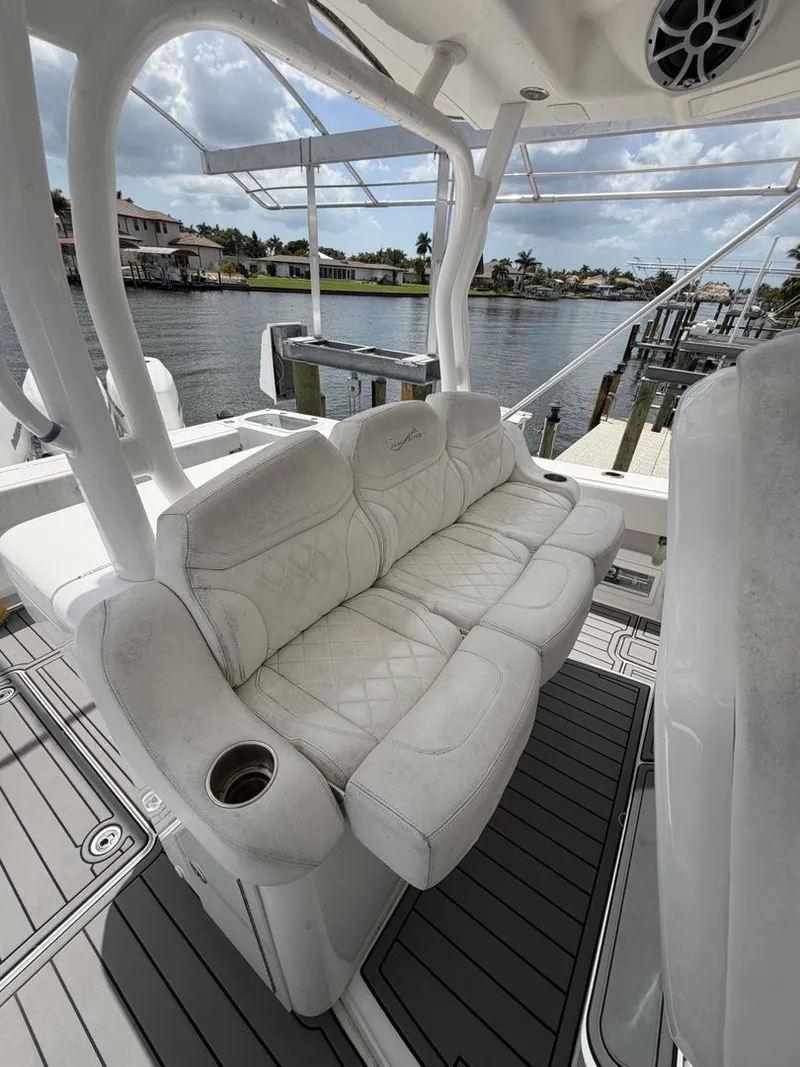 Slide: The Image of Black Water 43 SPORTFISH 2018 - 14