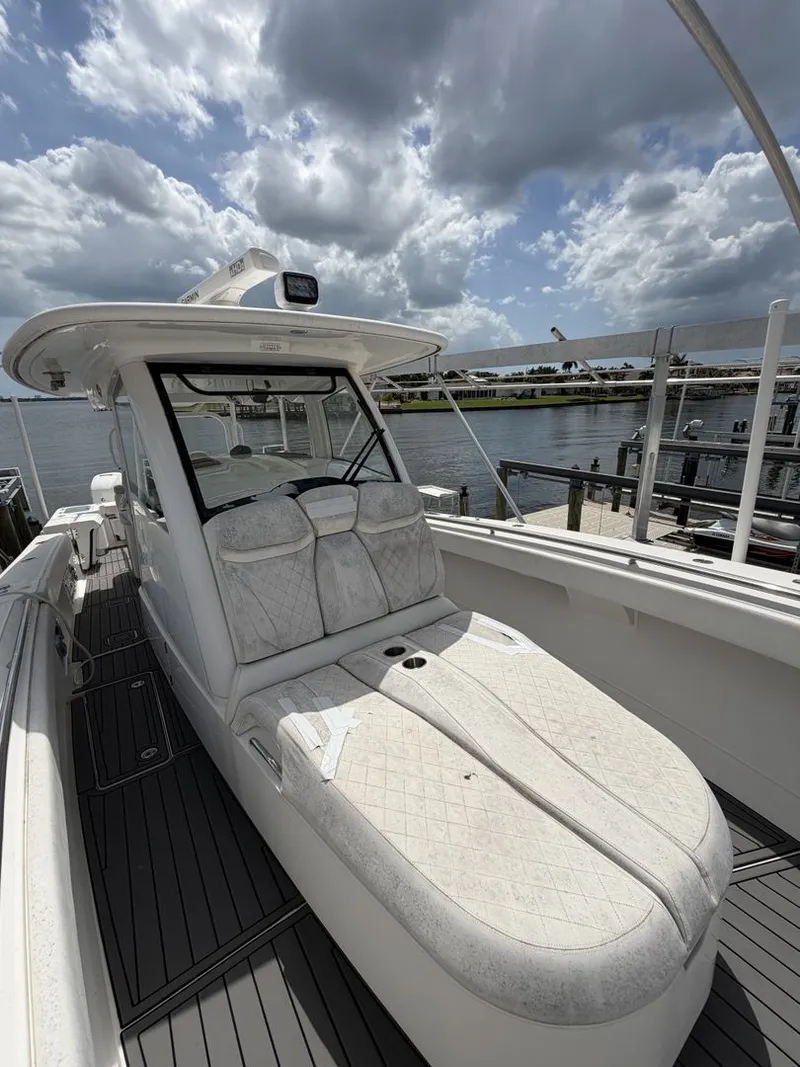 Slide: The Image of Black Water 43 SPORTFISH 2018 - 31