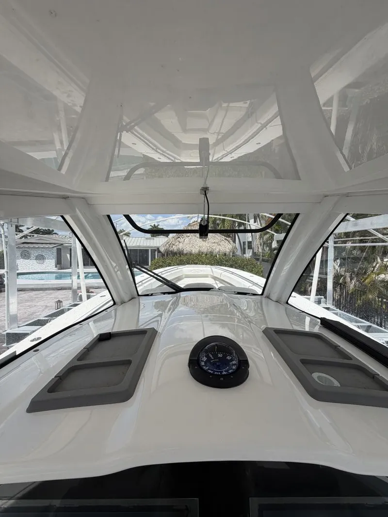 Slide: The Image of Black Water 43 SPORTFISH 2018 - 21