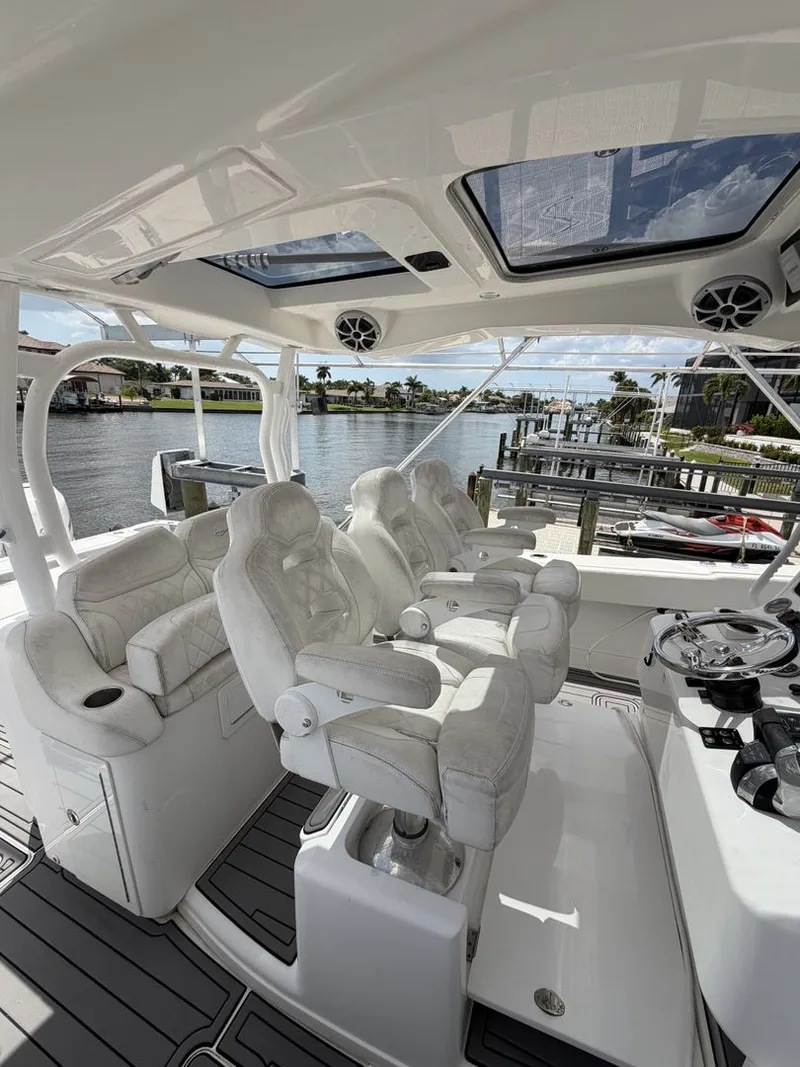 Slide: The Image of Black Water 43 SPORTFISH 2018 - 16