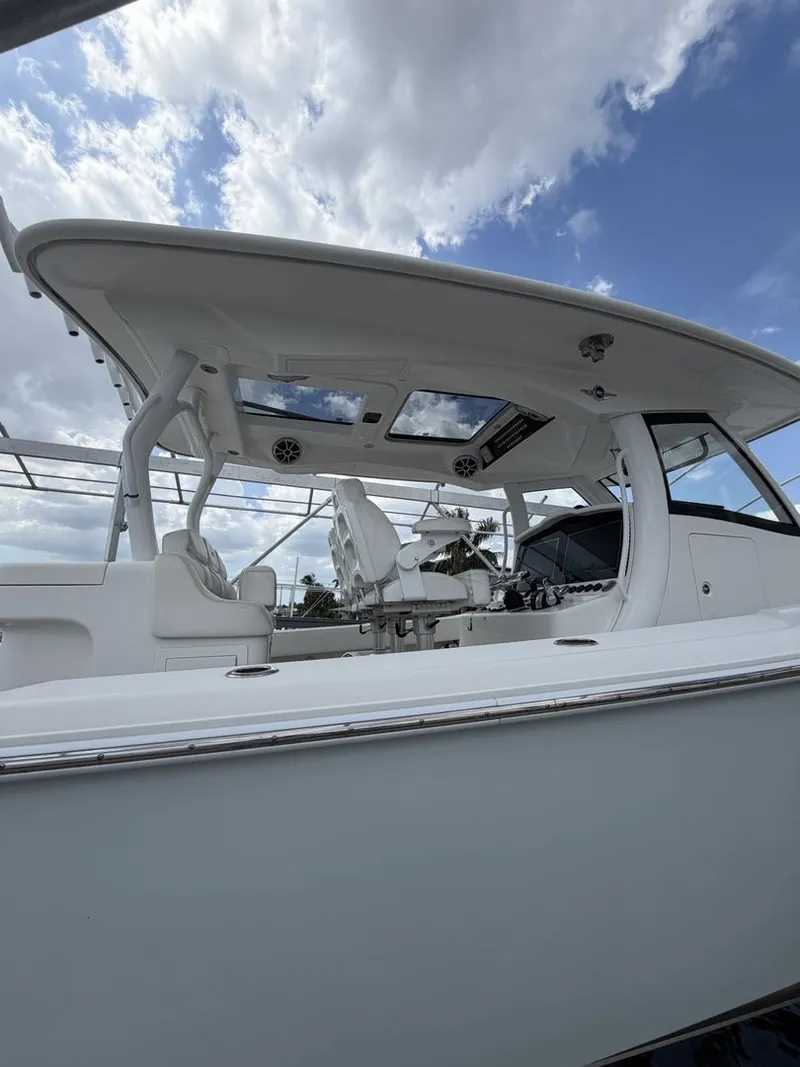 Slide: The Image of Black Water 43 SPORTFISH 2018 - 47