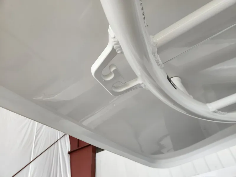 Slide: The Image of Four Winns H9 OB 2025 - 19