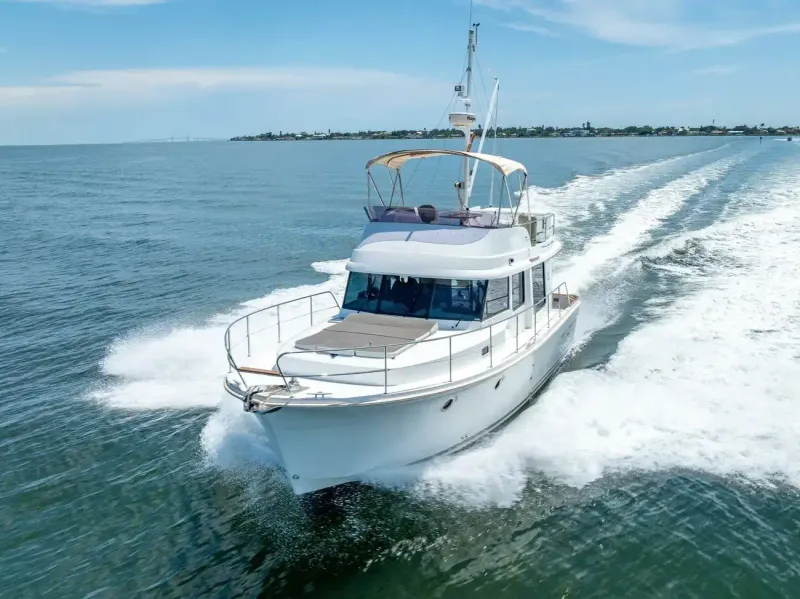Slide: The Image of Beneteau Swift Trawler 34 2015 - 17
