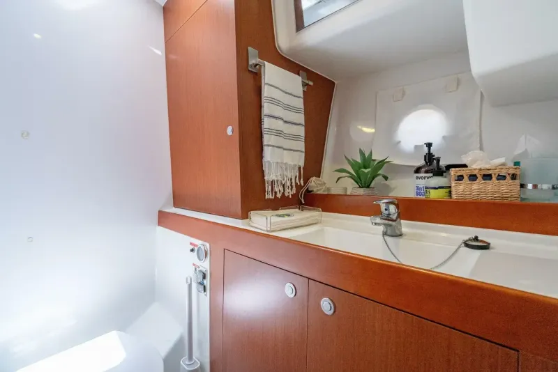 Slide: The Image of Beneteau Swift Trawler 34 2015 - 32