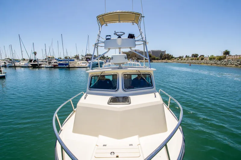 Slide: The Image of Parker Marine 2520 Deep Vee Sport Cabin 2004 - 3