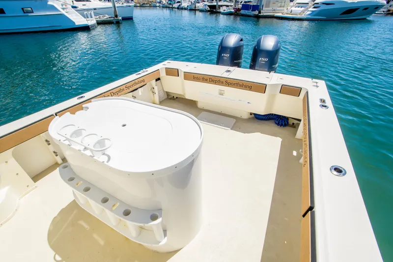 Slide: The Image of Parker Marine 2520 Deep Vee Sport Cabin 2004 - 2