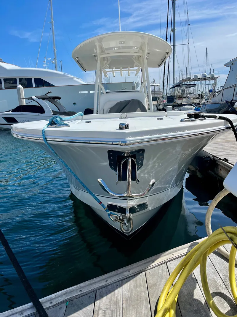 Slide: The Image of Regulator Marine 25 Center Console 2019 - 5