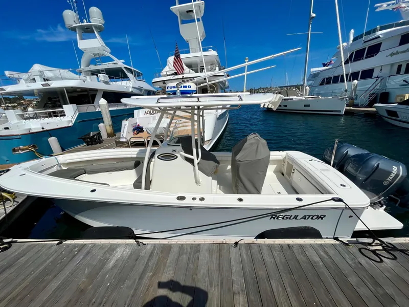 Slide: The Image of Regulator Marine 25 Center Console 2019 - 2