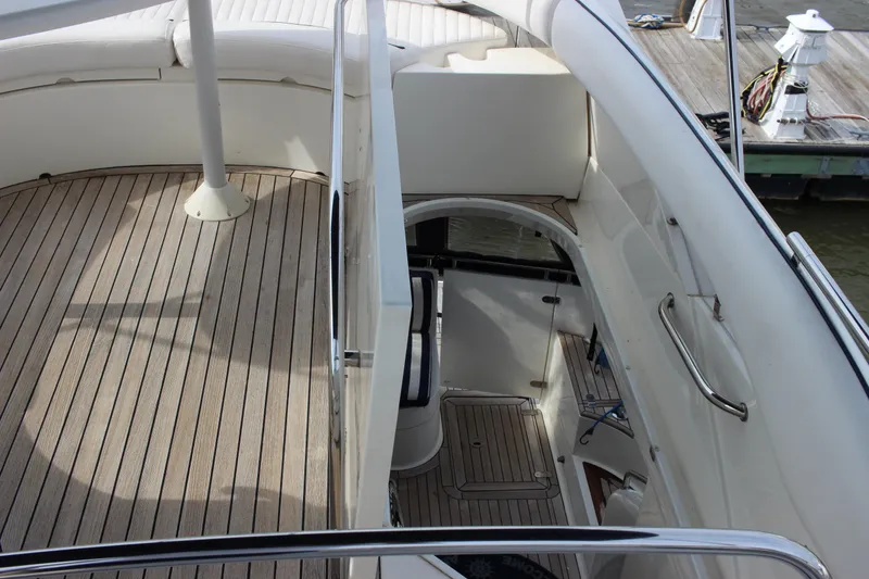Slide: The Image of Fairline Phantom 2006 - 107