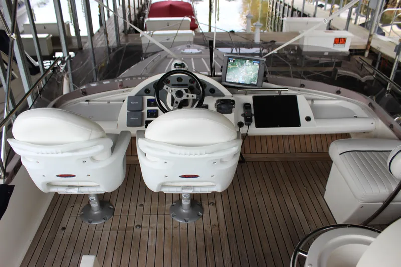 Slide: The Image of Fairline Phantom 2006 - 114