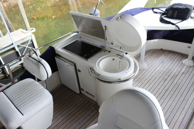 Slide: The Image of Fairline Phantom 2006 - 115