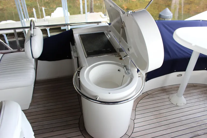 Slide: The Image of Fairline Phantom 2006 - 118