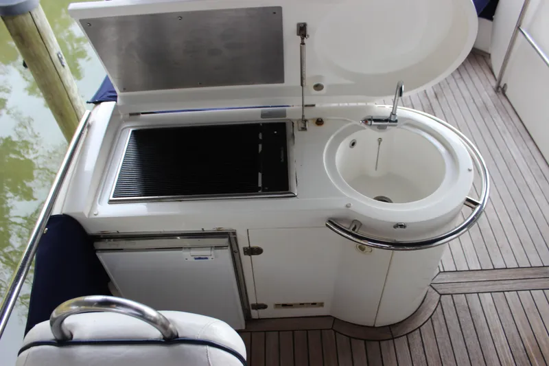 Slide: The Image of Fairline Phantom 2006 - 122