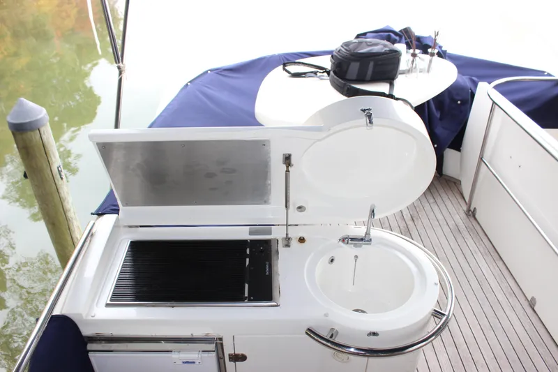 Slide: The Image of Fairline Phantom 2006 - 123