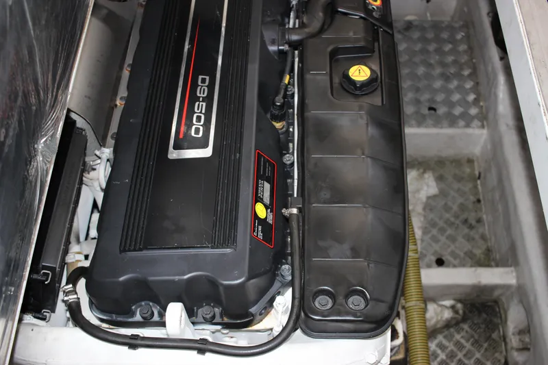 Slide: The Image of 2006 Fairline Phantom engine compartment with D9-500 engine. - 23