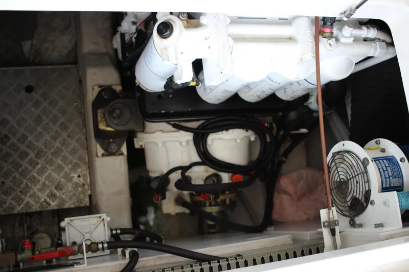 Slide: The Image of Engine compartment of a 2006 Fairline Phantom yacht. - 27